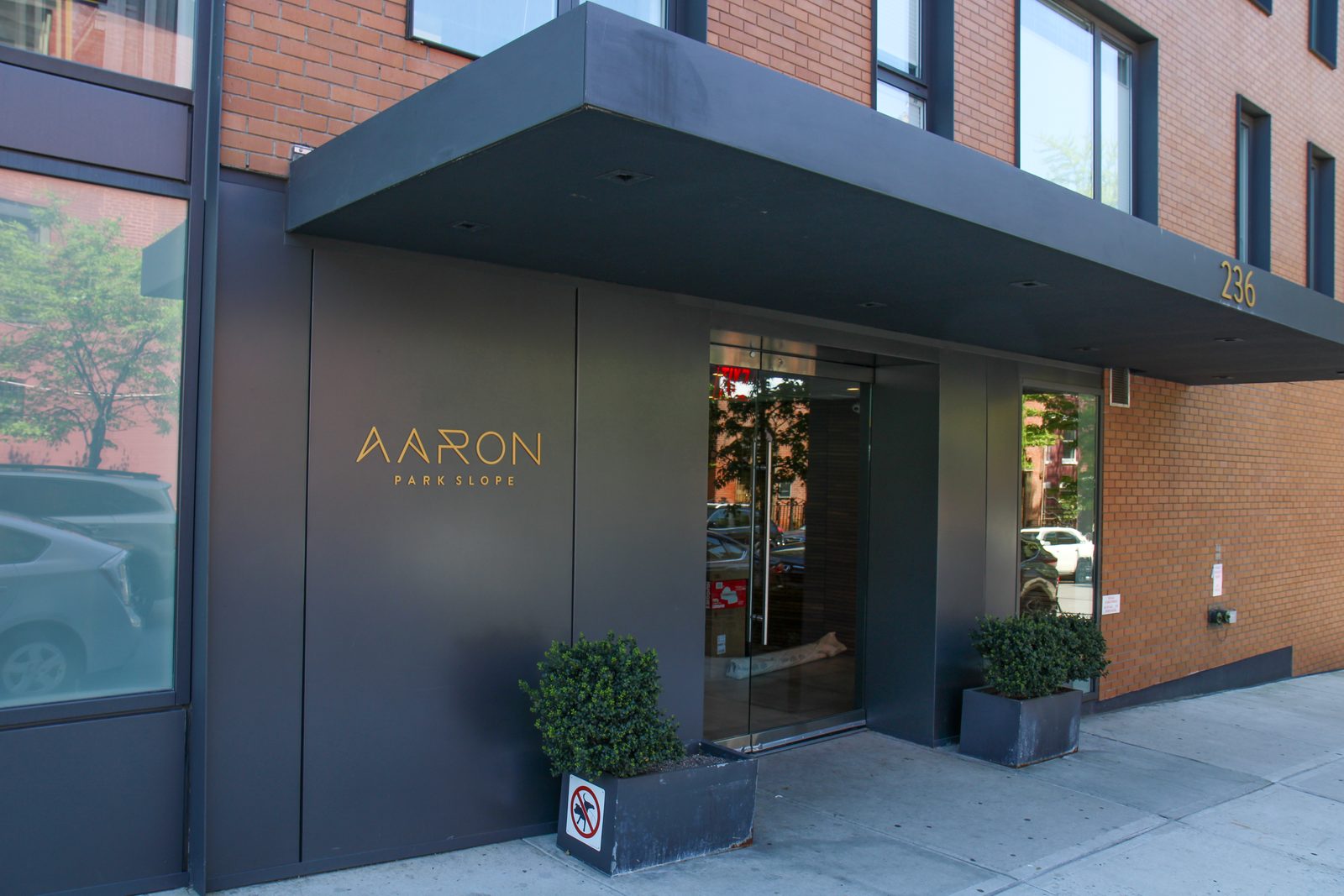 Storefront entrance with PGA SF450 glazing system